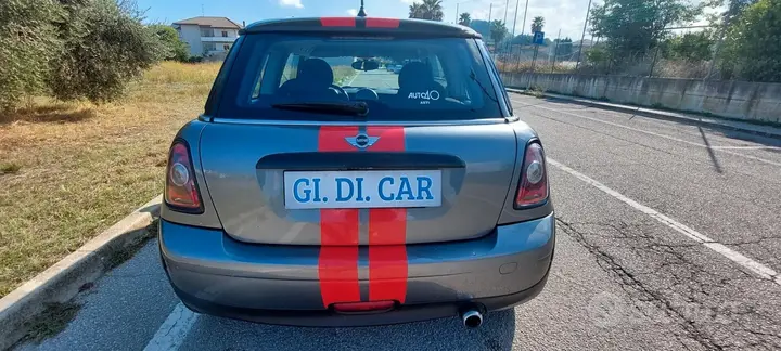 Mini Cooper 2009 photo 2