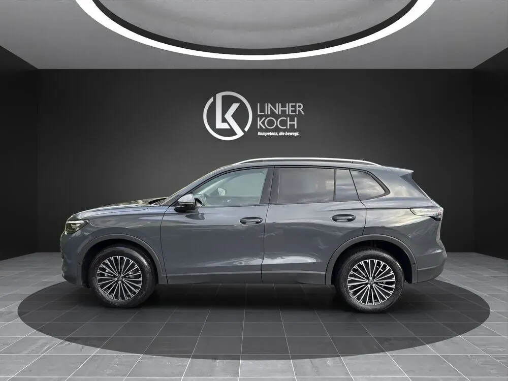 Volkswagen Tiguan 2026 photo 2