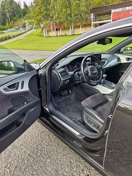 Audi A7 2012 photo 2