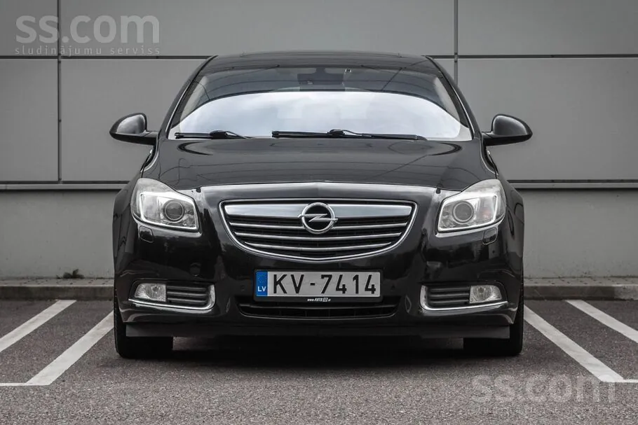Opel Insignia 2011 photo 2
