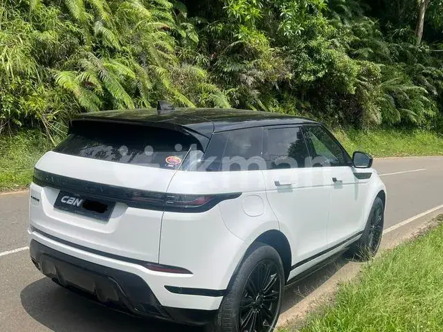 Land Rover Range Rover Evoque 2024 photo 4