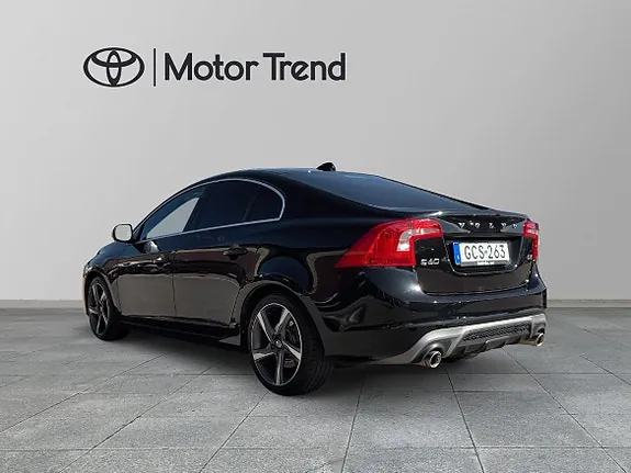 Volvo S60 2016 photo 2