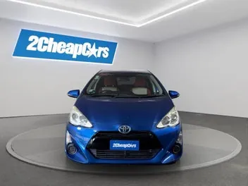 Toyota Aqua 2015 photo 3