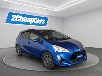 Toyota Aqua 2015 photo 4
