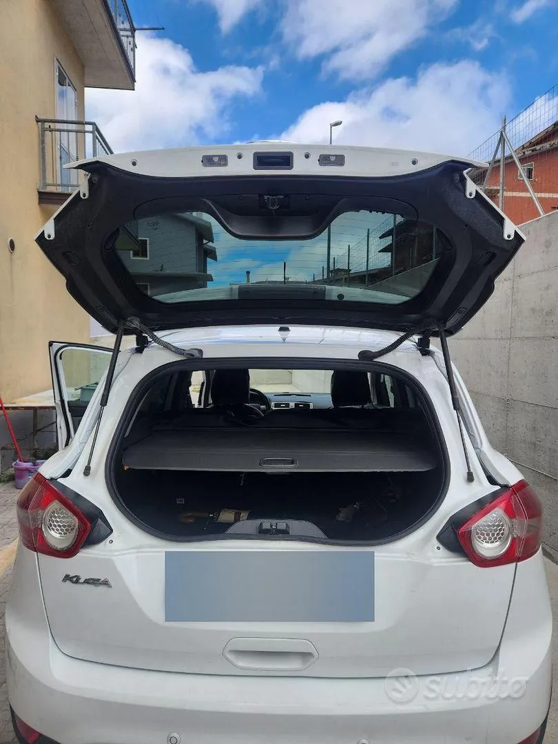 Ford Kuga 2012 photo 2