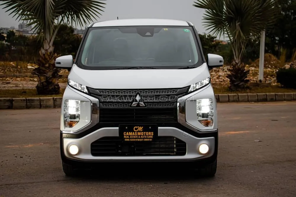 Mitsubishi Ek X