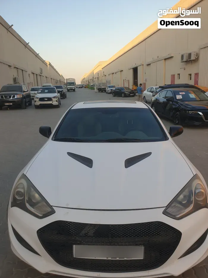 Genesis Coupe 2013 photo 2
