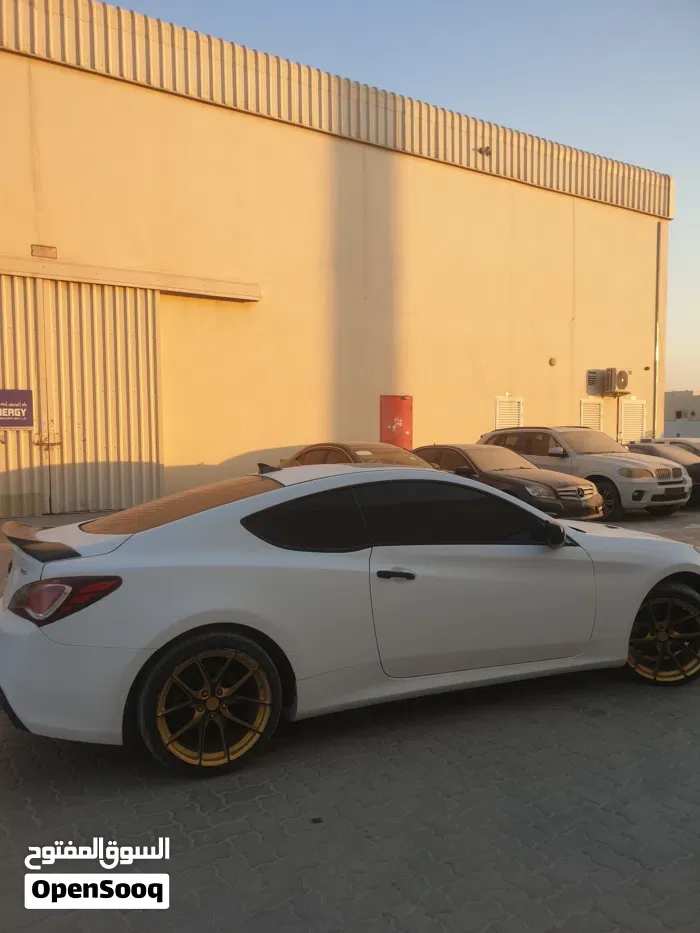 Genesis Coupe 2013 photo 3