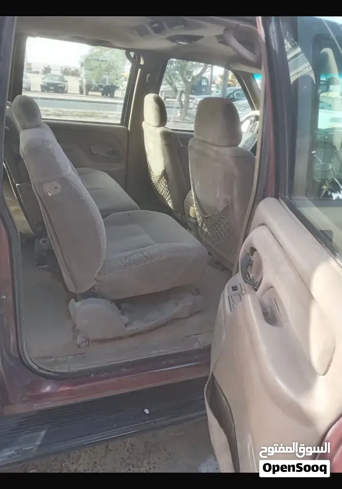GMC Suburban 1997 photo 3