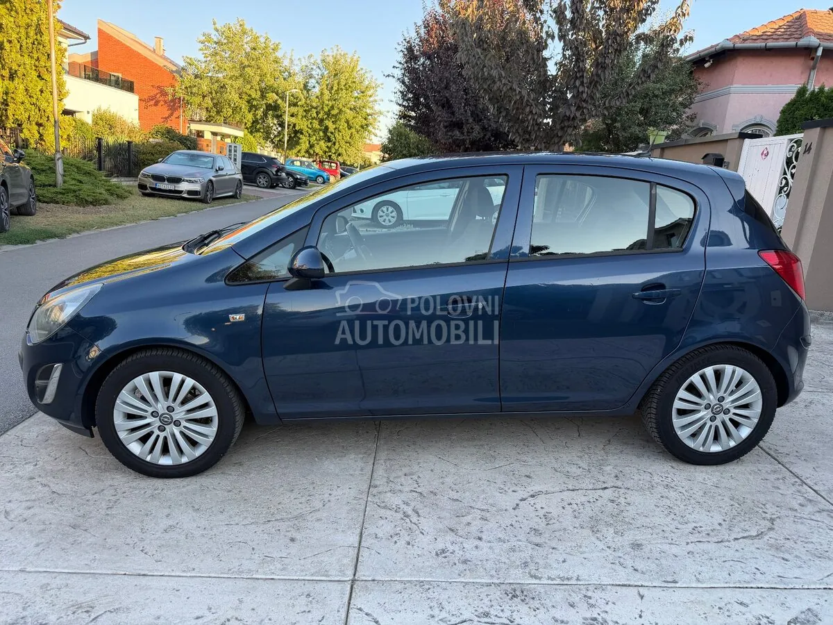 Opel Corsa D 2013 photo 3