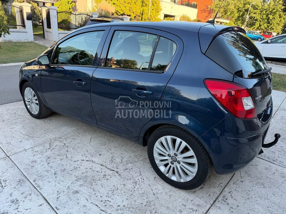 Opel Corsa D 2013 photo 4