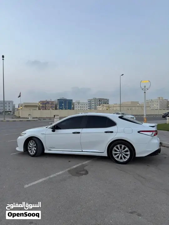 Toyota Camry 2020 photo 2
