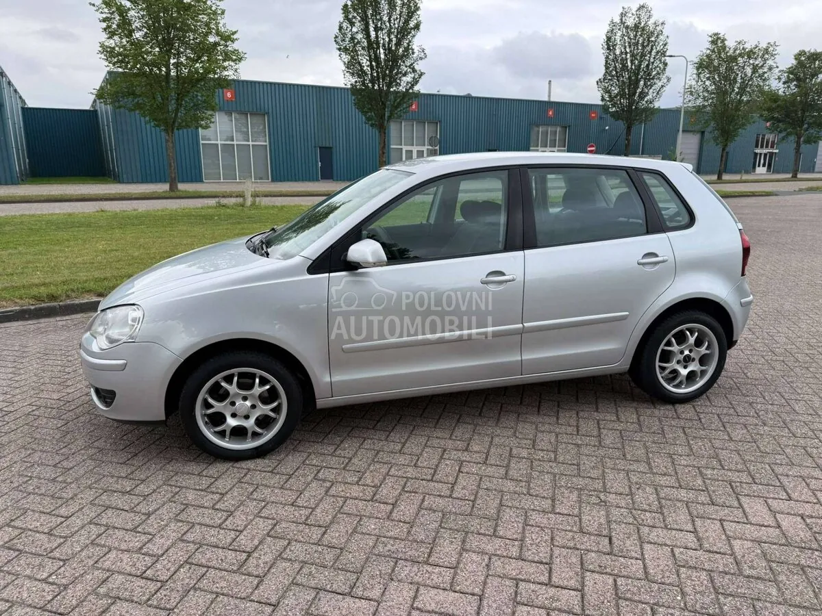 Volkswagen Polo 2009 photo 5
