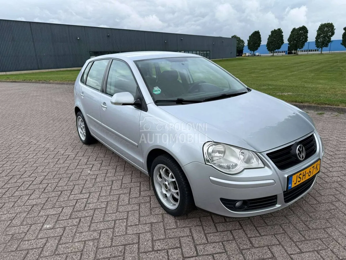 Volkswagen Polo 2009 photo 3