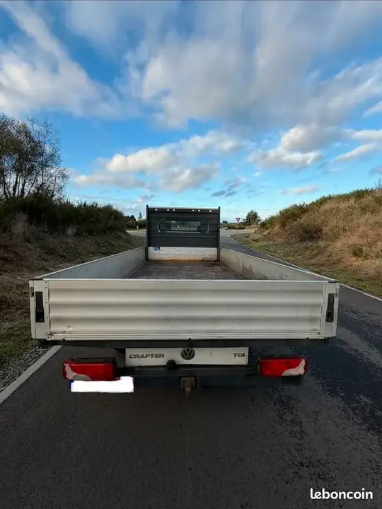 Volkswagen Crafter 2013 photo 2