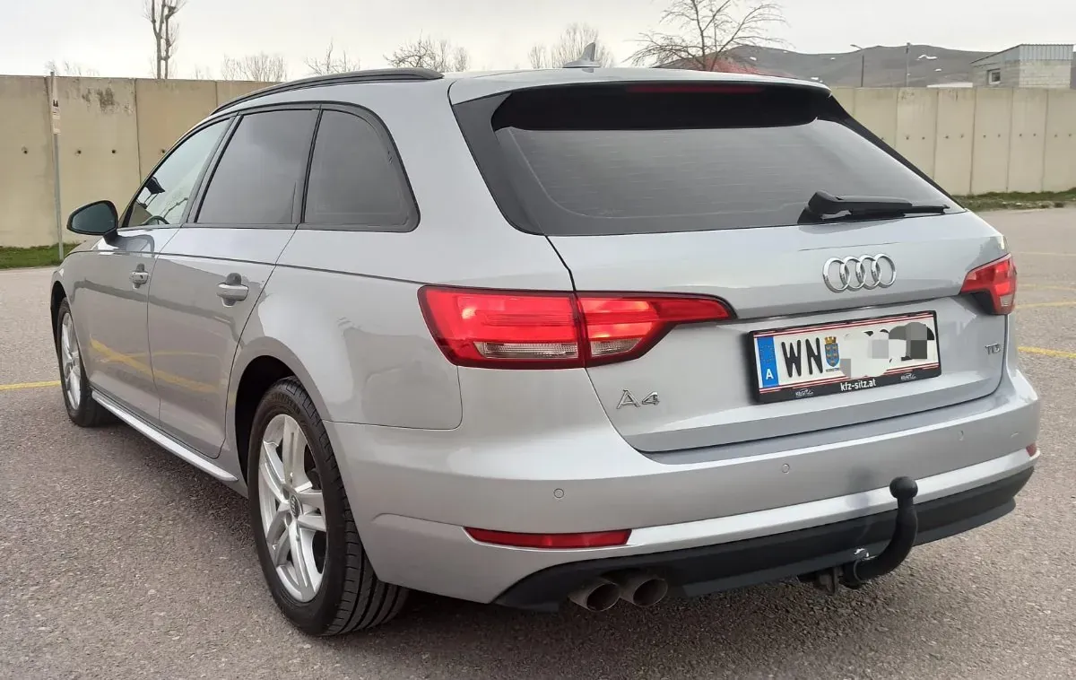 Audi A4 2016 photo 2