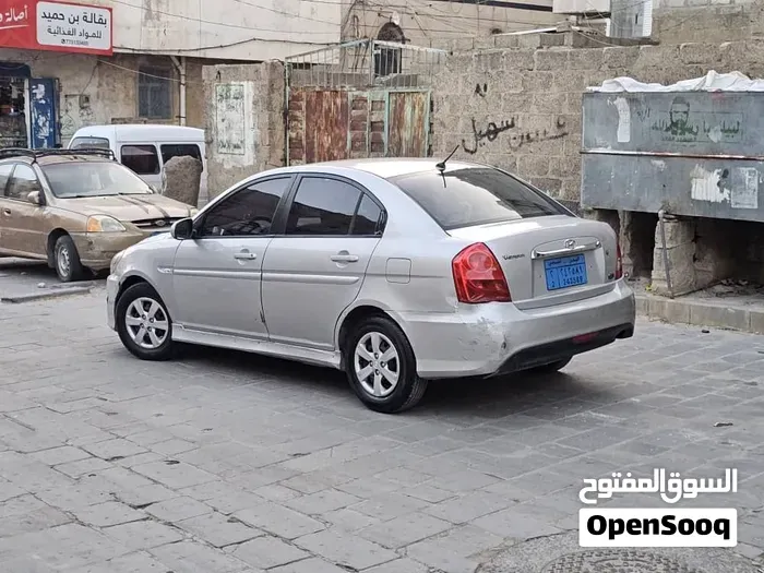 Hyundai Accent 2010 photo 4