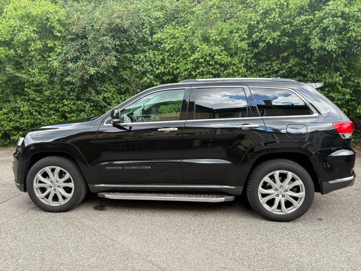 Jeep Grand Cherokee 2018 photo 3