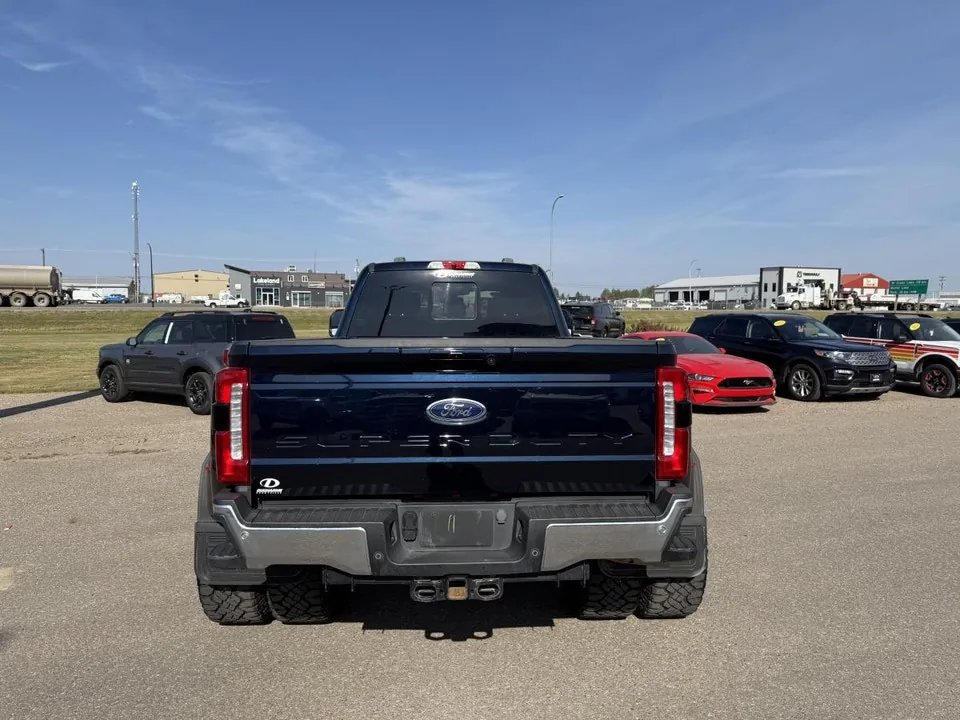 Ford Super Duty F-350 2024 photo 5