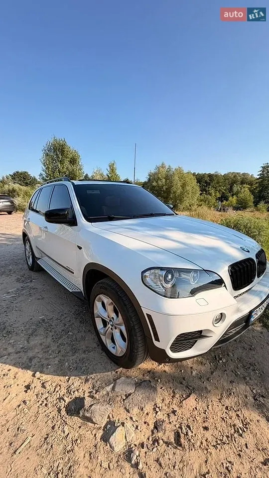BMW X5 2011 photo 2
