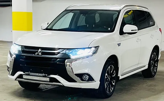 Mitsubishi Outlander 2016 photo 2