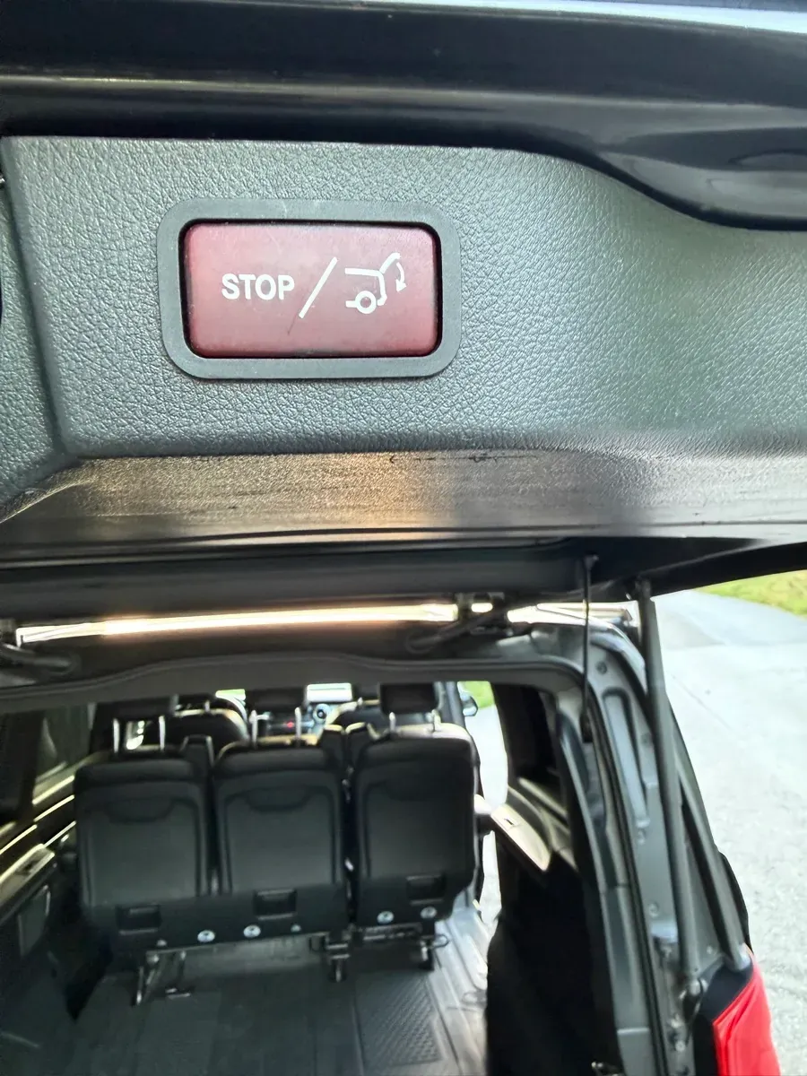 Mercedes-Benz V-Class 2017 photo 3