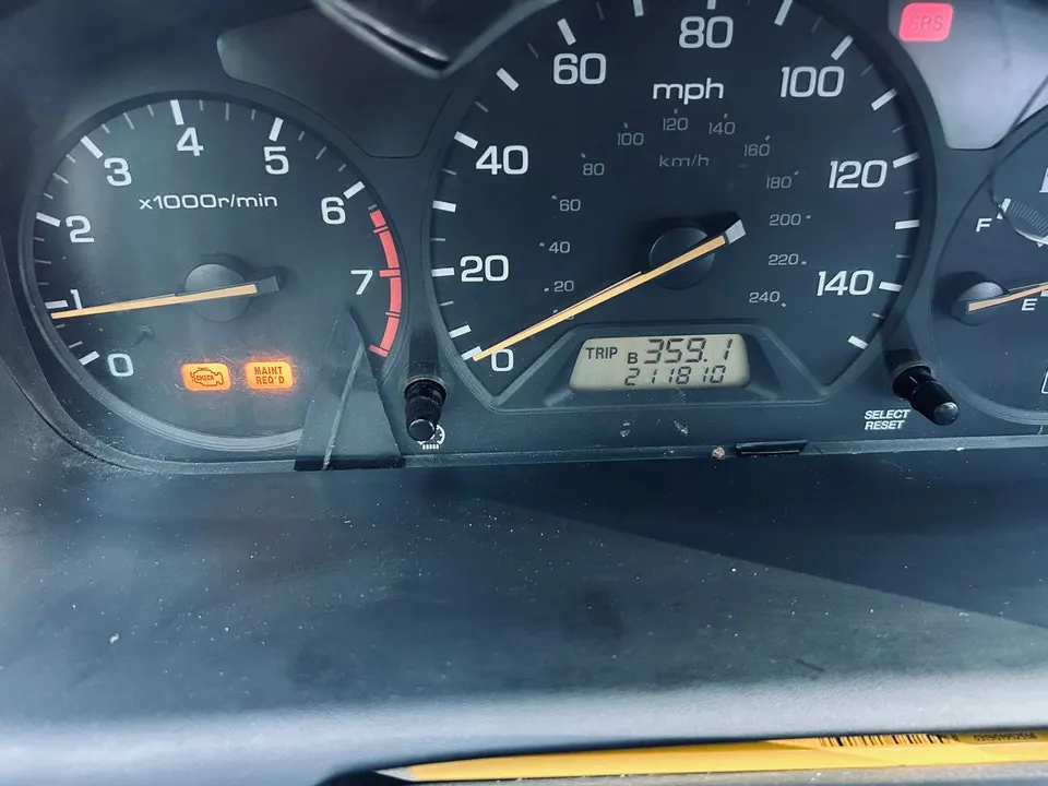 Honda Accord 2000 photo 3