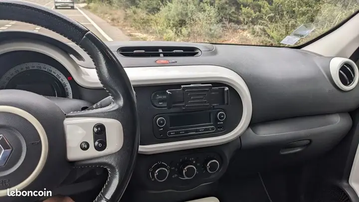 Renault Twingo 2015 photo 5