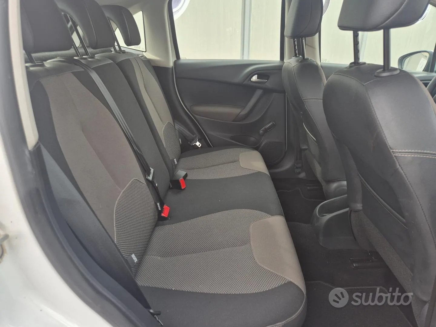 Citroen C3 2014 photo 3