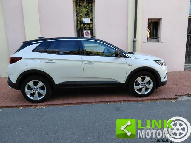 Opel Grandland X 2020 photo 3