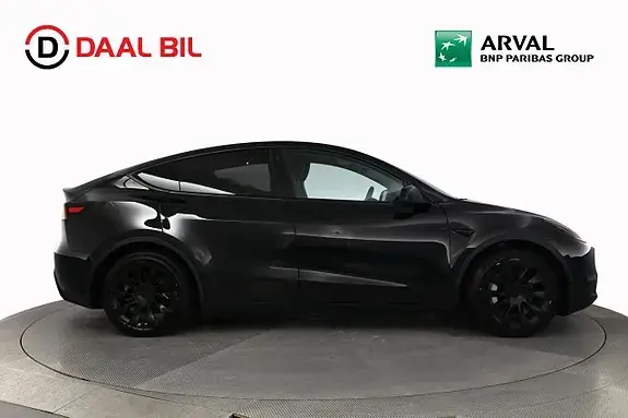 Tesla Model Y 2024 photo 5