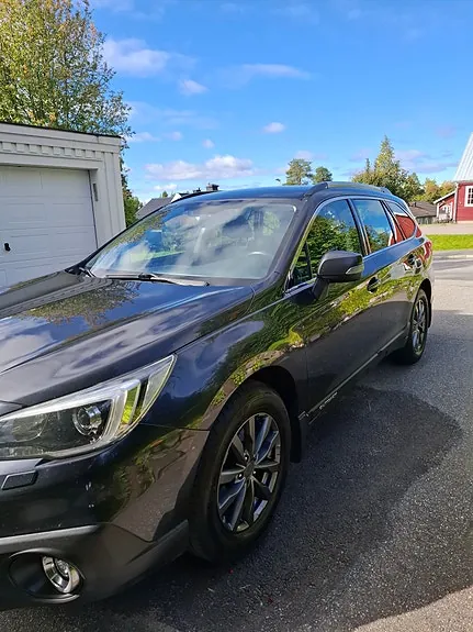 Subaru Outback 2015 photo 2