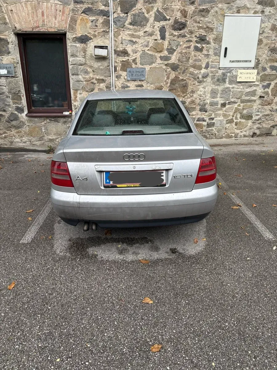 Audi A4 1999 photo 3
