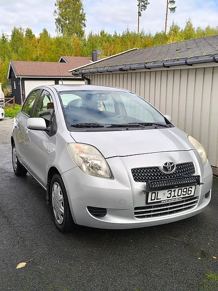 Toyota Yaris 2006 photo 4