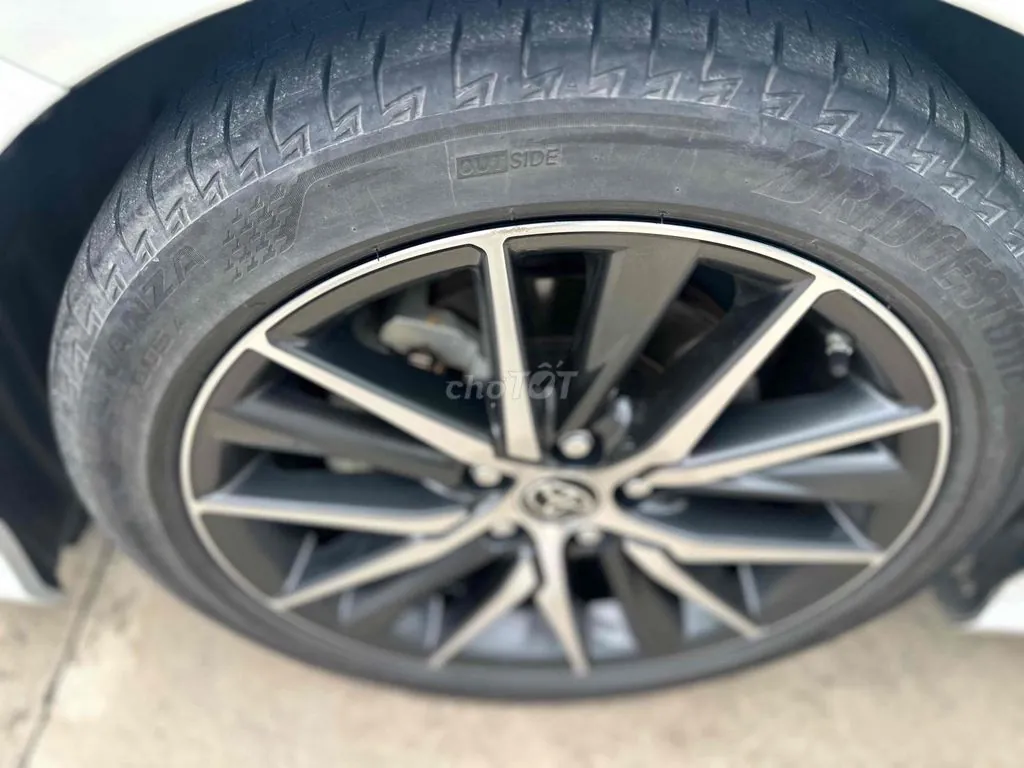 Toyota Camry 2022 photo 4