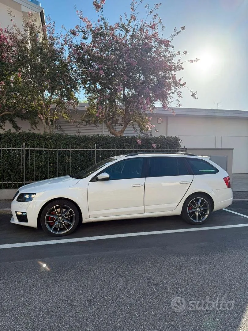 Skoda Octavia 2014 photo 3