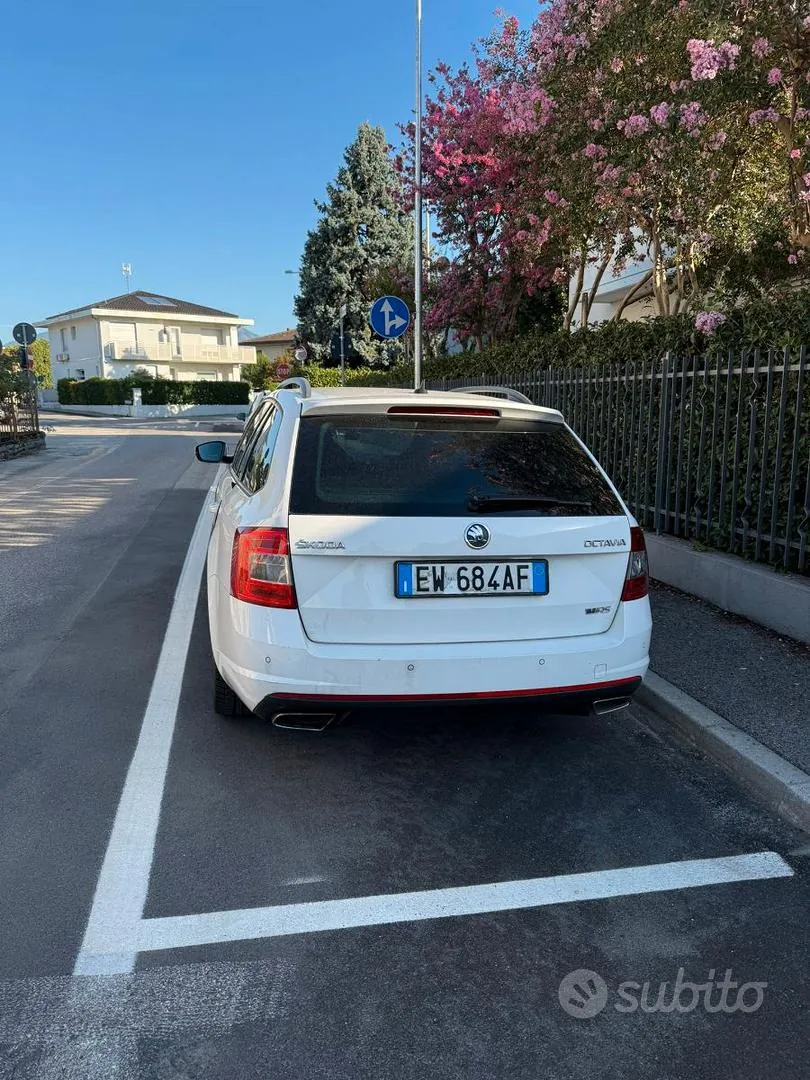 Skoda Octavia 2014 photo 4