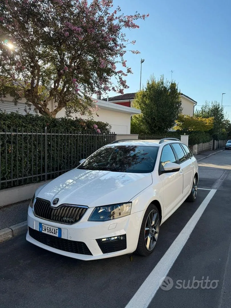 Skoda Octavia 2014 photo 2