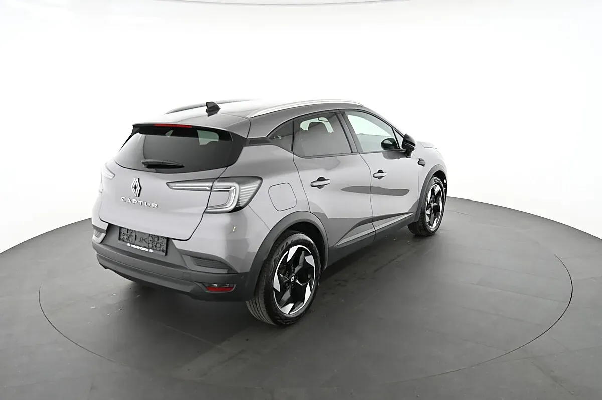 Renault Captur 2024 photo 2