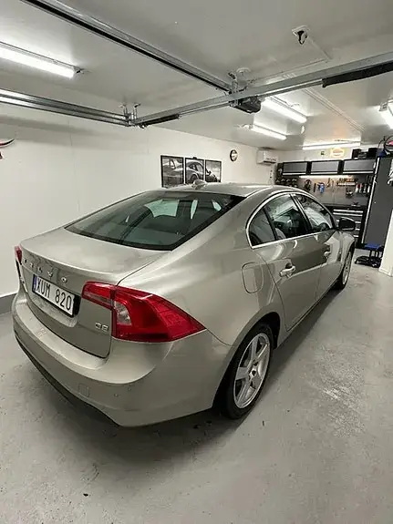 Volvo S60 2011 photo 2