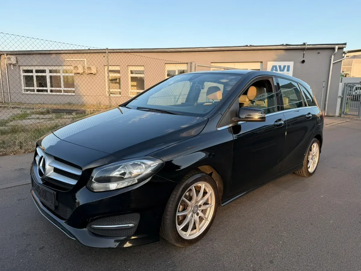 Mercedes-Benz B-Class 2016 photo 3
