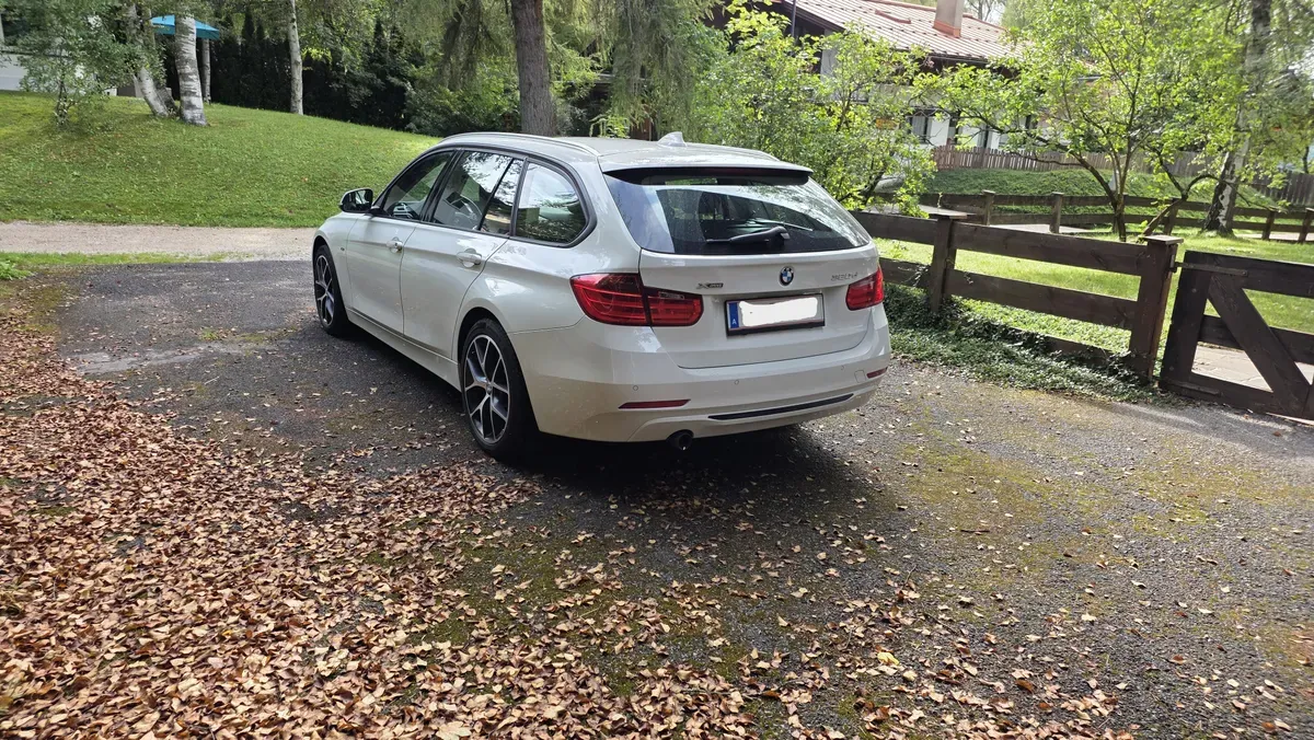 BMW 3 Series 2015 photo 3
