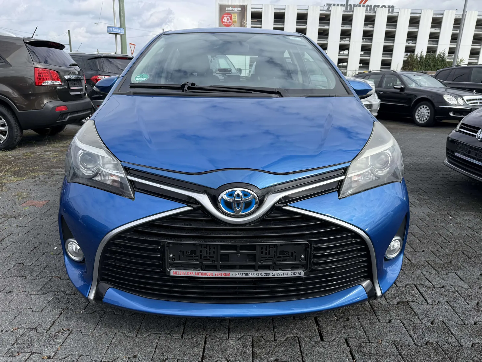 Toyota Yaris 2014 photo 2