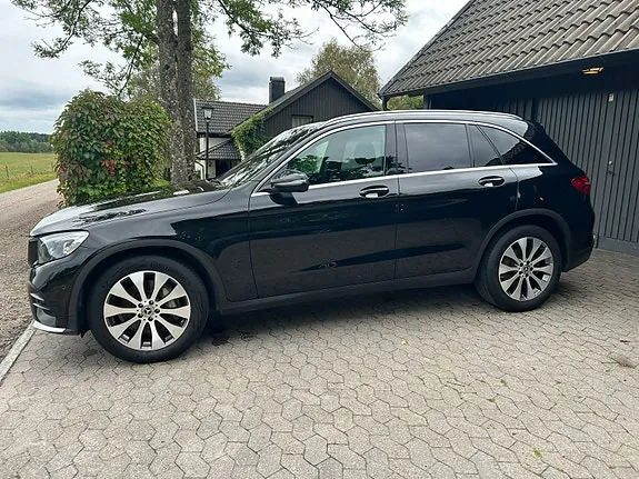 Mercedes-Benz Glc 2018 photo 2
