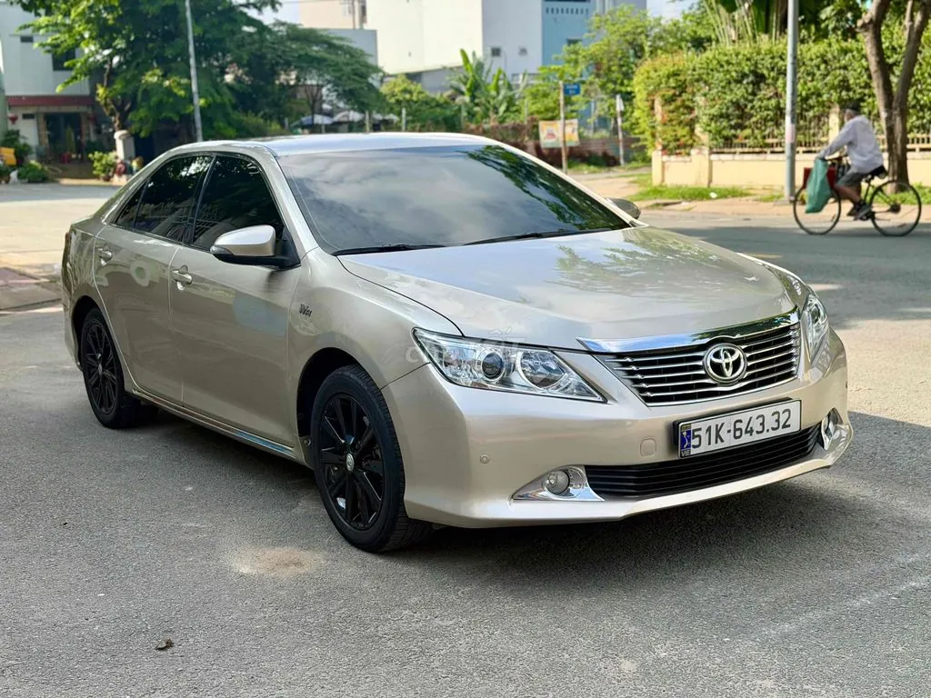 Toyota Camry 2013 photo 3