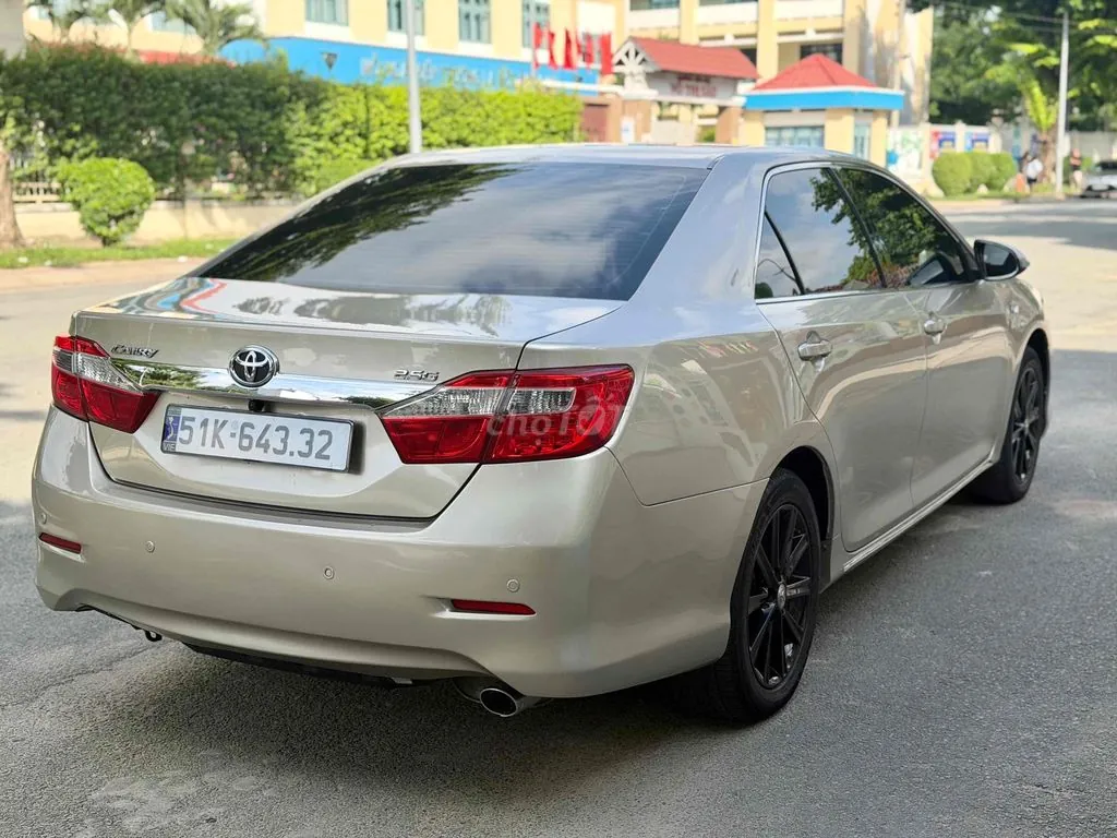 Toyota Camry 2013 photo 5