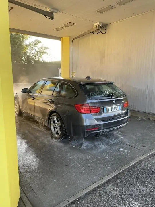 BMW 3 Series 2013 photo 2