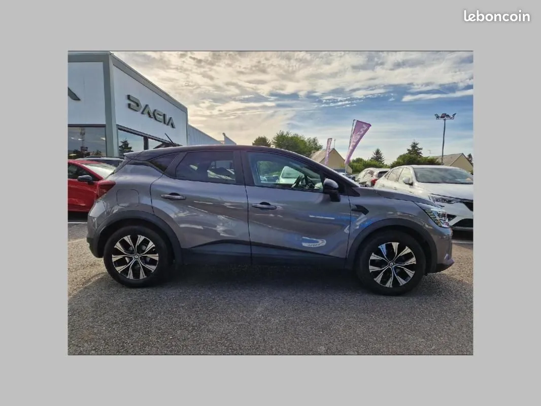 Renault Captur 2023 photo 4