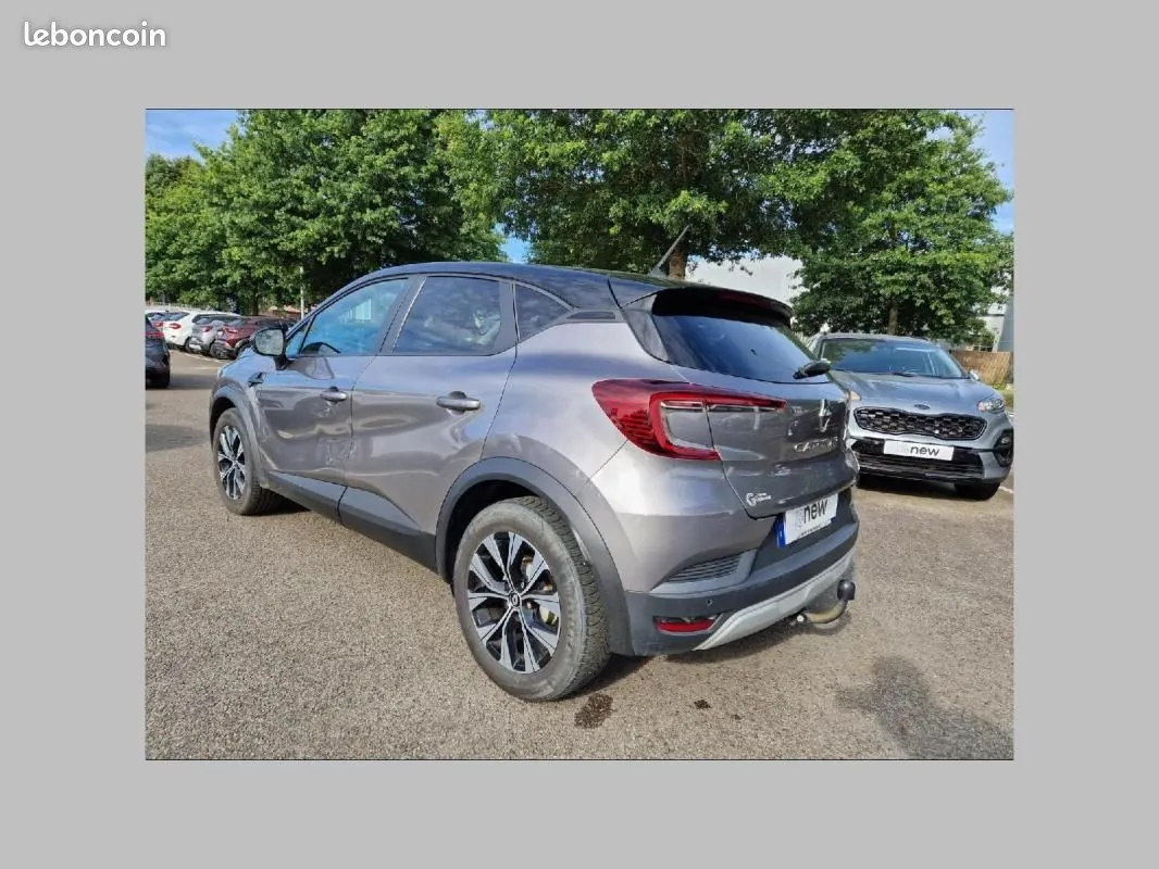 Renault Captur 2023 photo 2