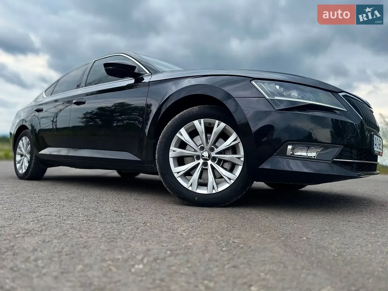 Skoda Superb 2019 photo 5